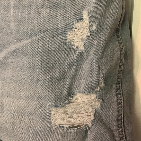 Hollister Shorts! Curvy High-Rise! Distressed! Size 19, NWT! - Picture 3 of 7